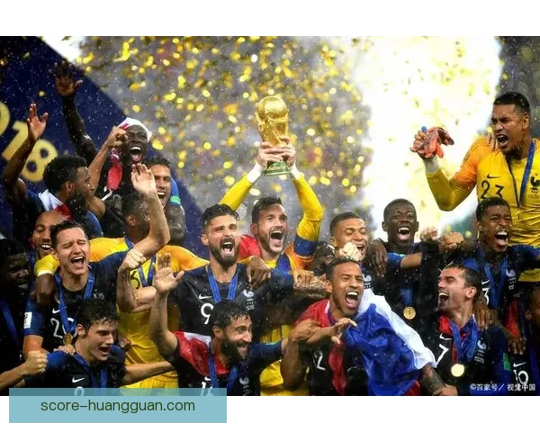 2026年世界杯决赛：历史性对决点燃全球足球激情，谁将捧起至高荣誉